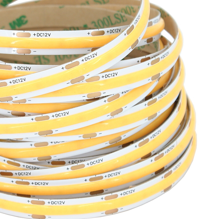 LED pásek COB 12V / 480LED / 9W / 6000K / IP20 / 8mm / PRO+
